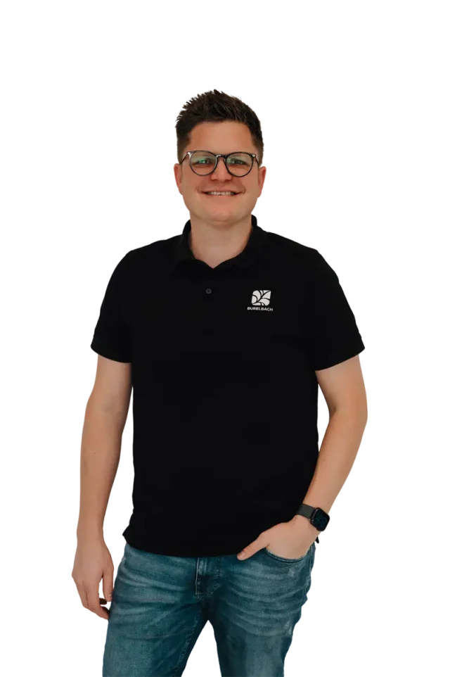 Burelbach Gardendesign Geschäftsführer in schwarzem T-Shirt.